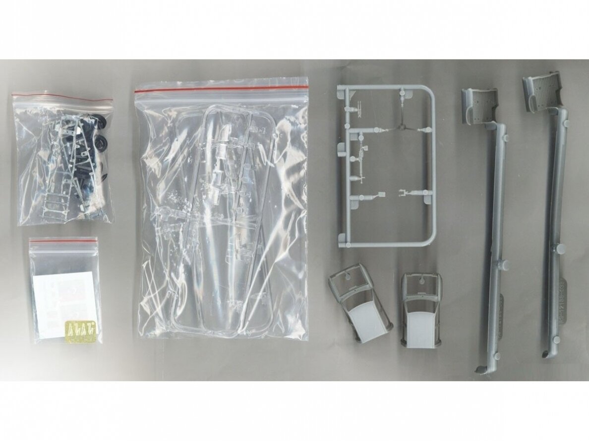 3R Model - Mid East War Pickup 2x Four-Door Pickup + DShK Heavy MG, 1/72, TK7004 2