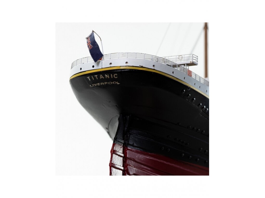 Amati - Titanic, 1/250, B1606 8 Amati - Titanic, 1/250, B1606 8