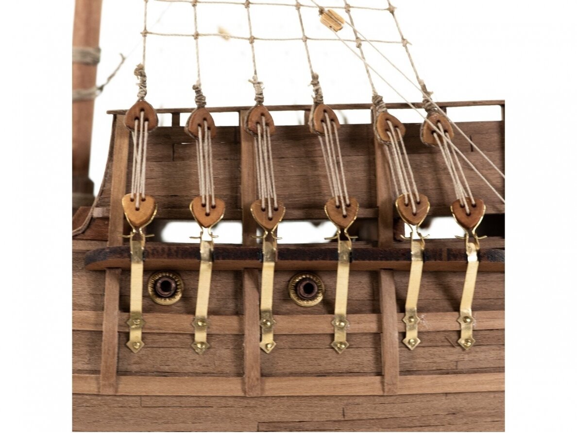 Amati - Santa Maria Caravel, 1/65, B1409 6 Amati - Santa Maria Caravel, 1/65, B1409 6
