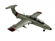 AMK - Aero L-29 Delfin, 1/48, 88002