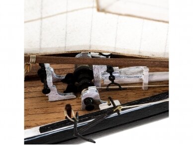 Amati - Bluenose, 1/100, B1447 9 Amati - Bluenose, 1/100, B1447 9
