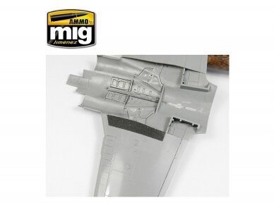 AMMO MIG - ANTI-SLIP PASTE - BLACK COLOR FOR 1/72 & 1/48, 20ml, 2034 6 AMMO MIG - ANTI-SLIP PASTE - BLACK COLOR FOR 1/72 & 1/48, 20ml, 2034 6