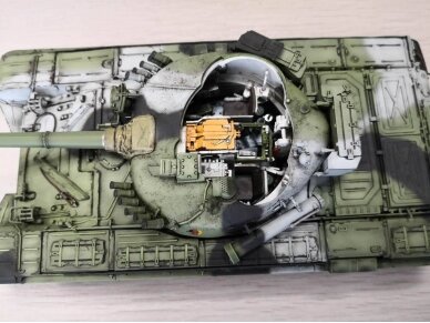 Amusing Hobby - T-72M1 (with Full Interior), 1/35, 35A038 1
