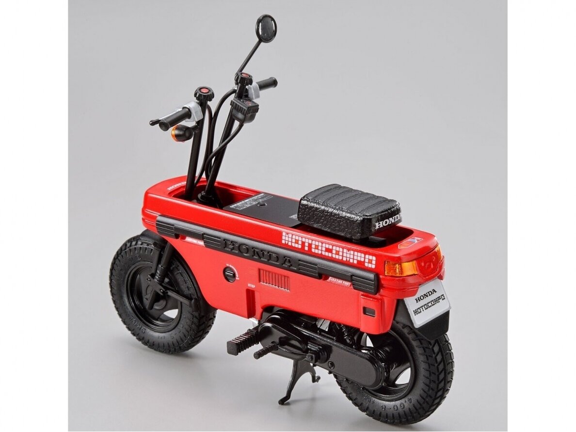 Aoshima - Honda AB12 Motocompo '81, 1/12, 06290 2 Aoshima - Honda AB12 Motocompo '81, 1/12, 06290 2