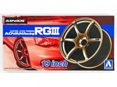 Aoshima - Ratų komplektas ADVAN Racing RG III 19", 1/24, 05329