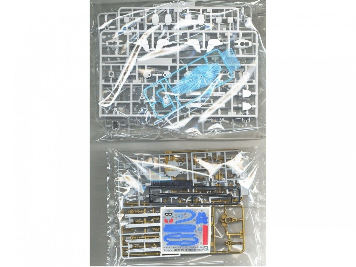 Bandai - HGCE Mighty Strike Freedom Gundam, 1/144, 66384 7