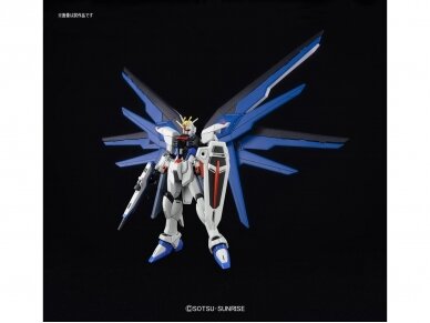 Bandai - HGCE ZGMF-X10A Freedom Gundam Z.A.F.T. Mobile suit, 1/144, 57404 1