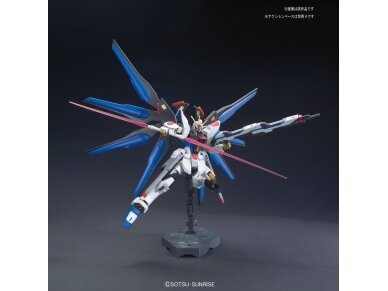 Bandai - HGCE Strike Freedom Gundam, 1/144, 55610 4
