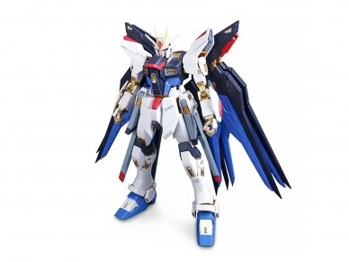 Bandai - PG ZGMF-X20A Strike Freedom Gundam, 1/60, 63056 1