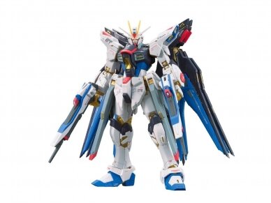 Bandai - RG ZGMF-X20A Strike Freedom Gundam, 1/144, 61617 1