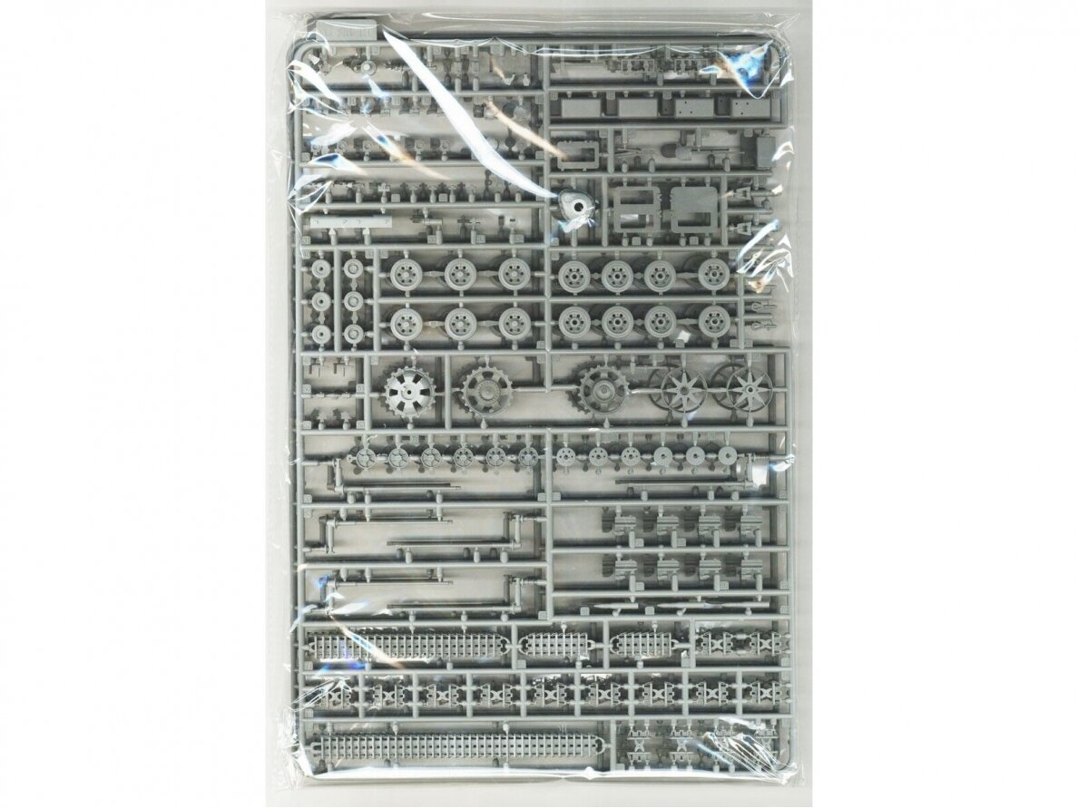 Border Model - Sturmgeschütz III StuH 42 Ausf. G Late Production w/full interior, 1/35, BT-036 14 Border Model - Sturmgeschütz III StuH 42 Ausf. G Late Production w/full interior, 1/35, BT-036 14