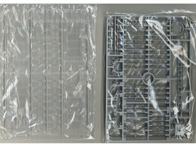 Border Model - Akagi Bridge w/ Flight Deck A6M2 Zero Fighter w/ Interior of the Engine and Weapons, 1/35, BSF-002 22