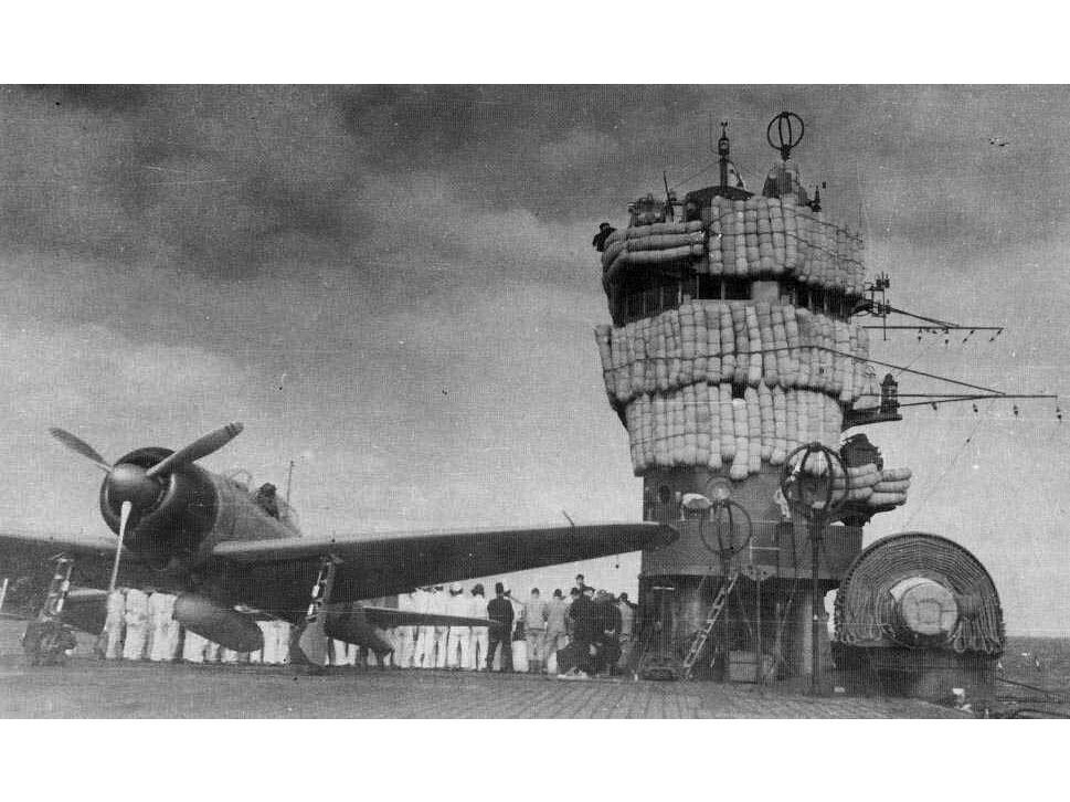 Border Model - Akagi Bridge w/ Flight Deck A6M2 Zero Fighter w/ Interior of the Engine and Weapons, 1/35, BSF-002 1 Border Model - Akagi Bridge w/ Flight Deck A6M2 Zero Fighter w/ Interior of the Engine and Weapons, 1/35, BSF-002 1
