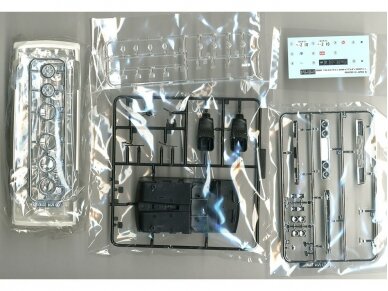 Fujimi - Nissan Skyline Japan 4Dr Sedan 2000GT-E L C210 Early Version, 1/24, 03864 5 Fujimi - Nissan Skyline Japan 4Dr Sedan 2000GT-E L C210 Early Version, 1/24, 03864 5