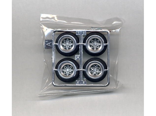 Fujimi - Комплект колес Technoracing TV-R 15", 1/24, 19295 1 Fujimi - Комплект колес Technoracing TV-R 15", 1/24, 19295 1
