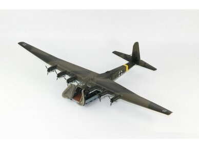 Great Wall Hobby - Me 323 D-1 "Gigant", 1/144, L1006 2