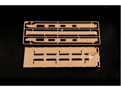 Hobbyboss - M1070 Truck Tractor & M1000 Heavy Equipment Transporter Semi-trailer, 1/35, 85502 4 Hobbyboss - M1070 Truck Tractor & M1000 Heavy Equipment Transporter Semi-trailer, 1/35, 85502 4