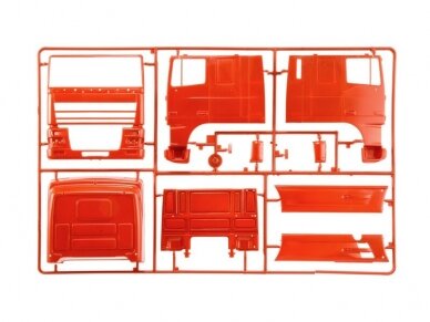 Italeri - DAF XF95 Super Space Cab, 1/24, 93834 7 Italeri - DAF XF95 Super Space Cab, 1/24, 93834 7