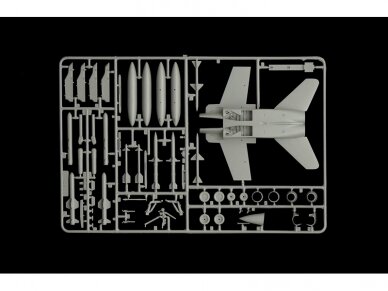 Italeri - F/A18 C/D "Wild Weasel" Model set, 1/72, 71016 1