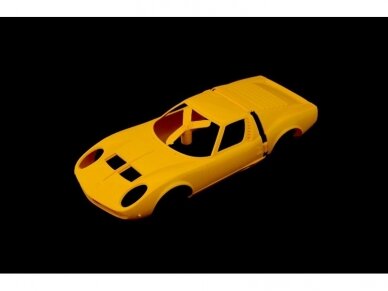Italeri - Lamborghini Miura model set, 1/24, 72002 1 Italeri - Lamborghini Miura model set, 1/24, 72002 1