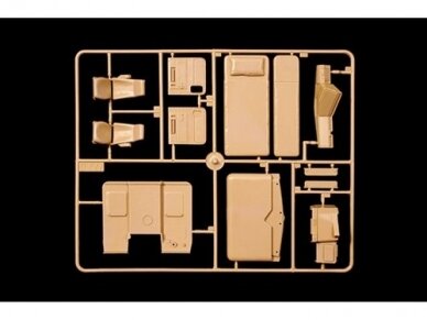 Italeri - Freightliner FLC, 1/24, 3859 4 Italeri - Freightliner FLC, 1/24, 3859 4