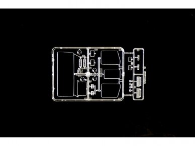 Italeri - SCANIA Streamline 143H 6x2, 1/24, 3944 7