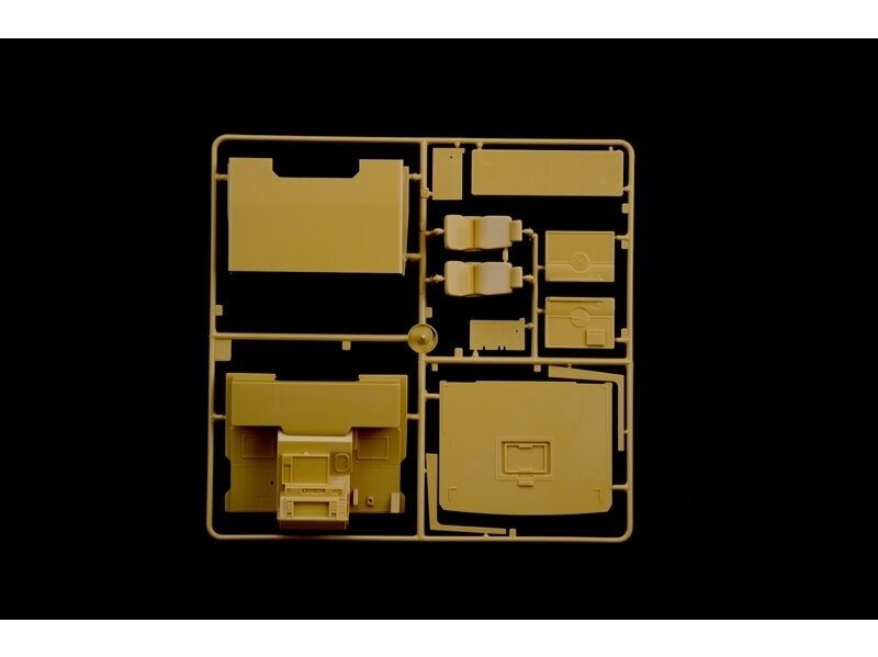 Italeri - Volvo F12 Intercooler Low Roof, 1/24, 3957 1 Italeri - Volvo F12 Intercooler Low Roof, 1/24, 3957 1