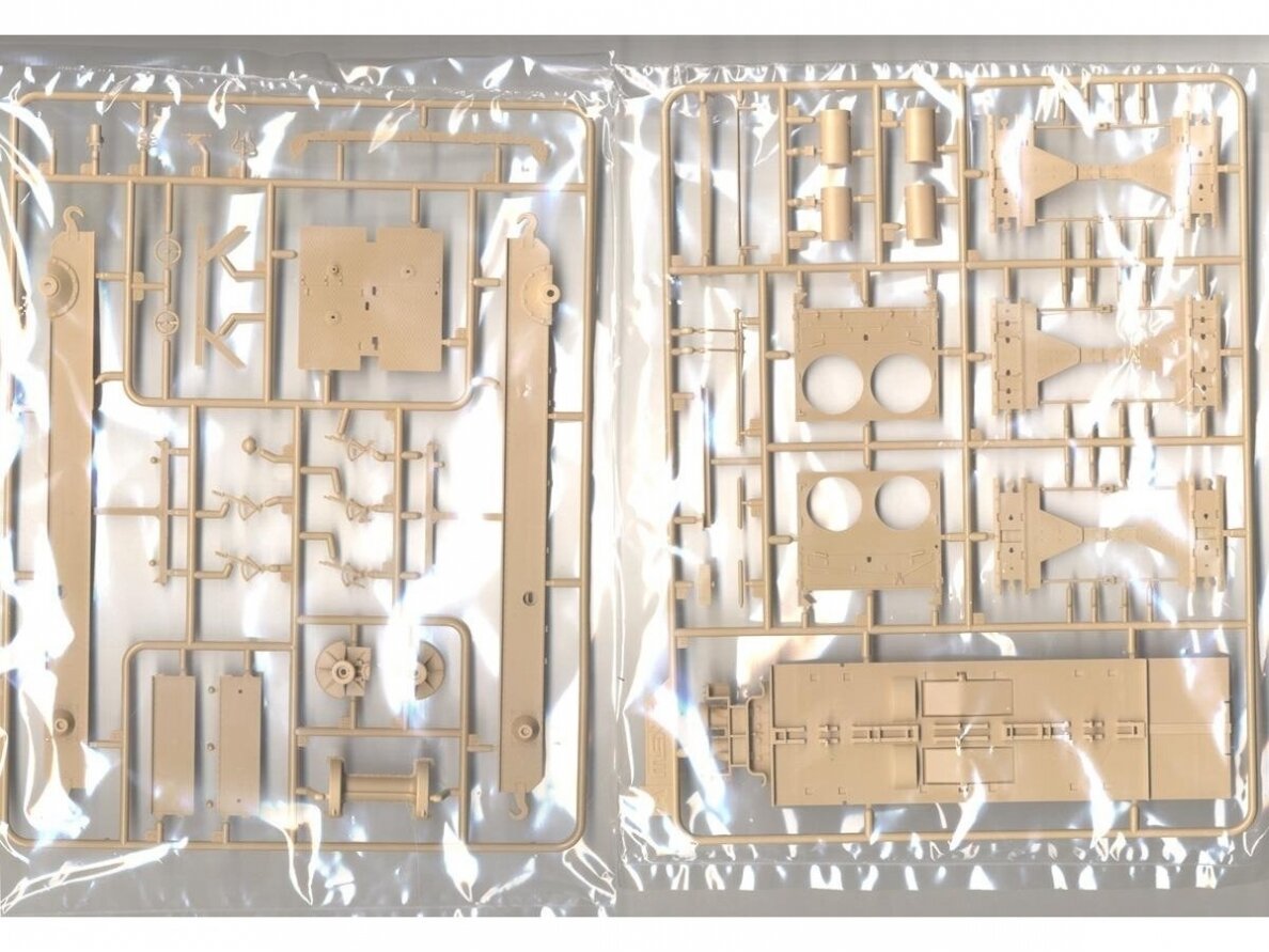 Meng Model - German A7V Tank (Krupp) & Engine, 1/35, TS-017S 16 Meng Model - German A7V Tank (Krupp) & Engine, 1/35, TS-017S 16