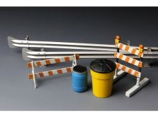 Meng Model - Barricades & Highway Guardrail, 1/35, SPS-013