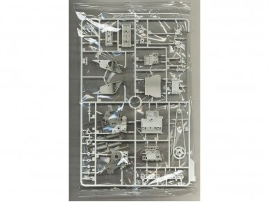 Meng Model - BMW HP4 Race, 1/9, MT-004 6 Meng Model - BMW HP4 Race, 1/9, MT-004 6