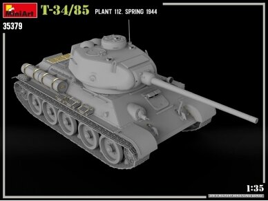 Miniart - T-34/85 PLANT 112. SPRING 1944, 1/35, 35379 4