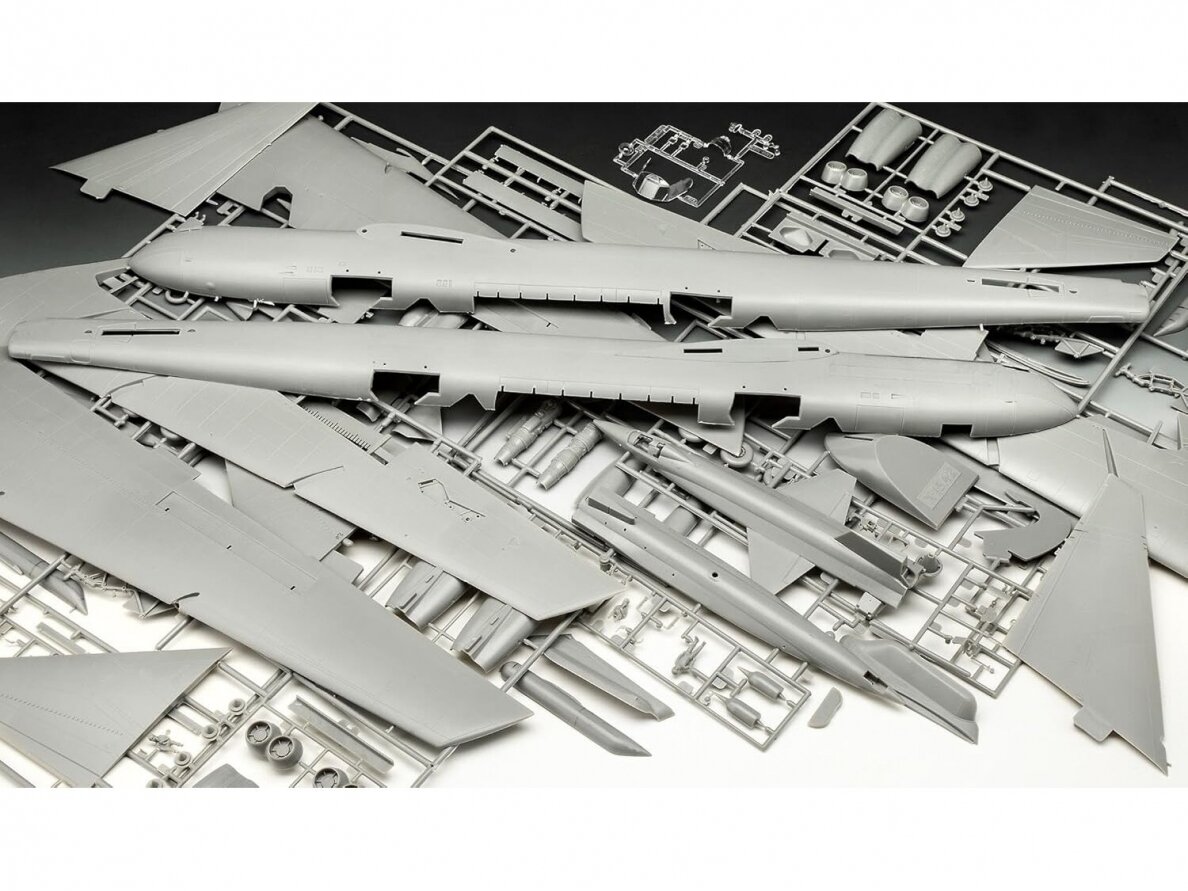 Revell - Boeing NB-52 & X-15 "Platinum Edition", 1/72, 03793 8 Revell - Boeing NB-52 & X-15 "Platinum Edition", 1/72, 03793 8