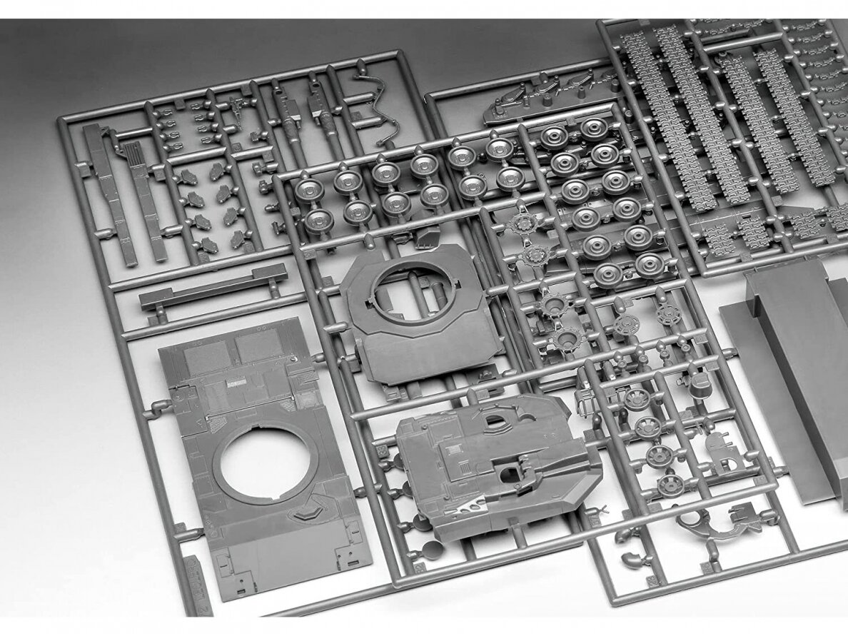 Revell - Leclerc T5, 1/72, 03341 6 Revell - Leclerc T5, 1/72, 03341 6