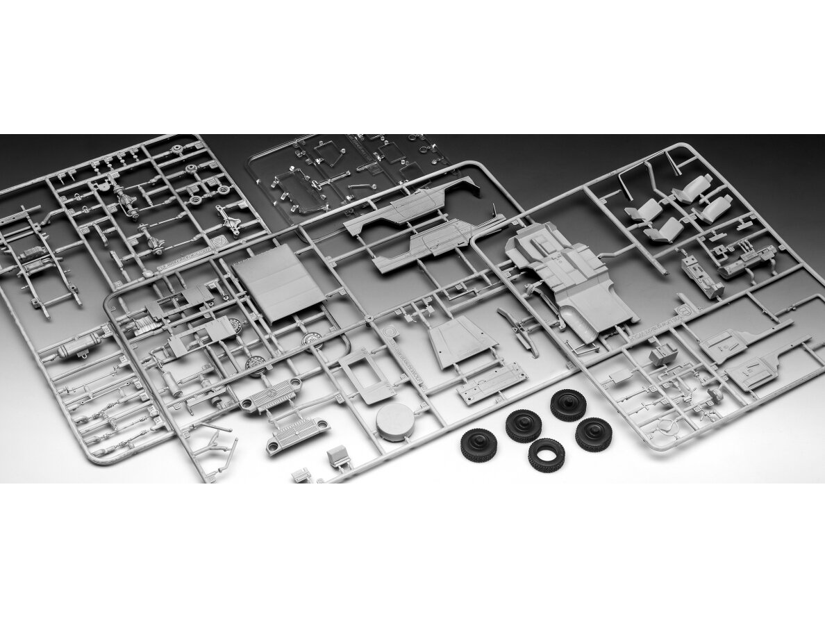 Revell - Lkw gl leicht "Wolf", 1/35, 03277 3 Revell - Lkw gl leicht "Wolf", 1/35, 03277 3