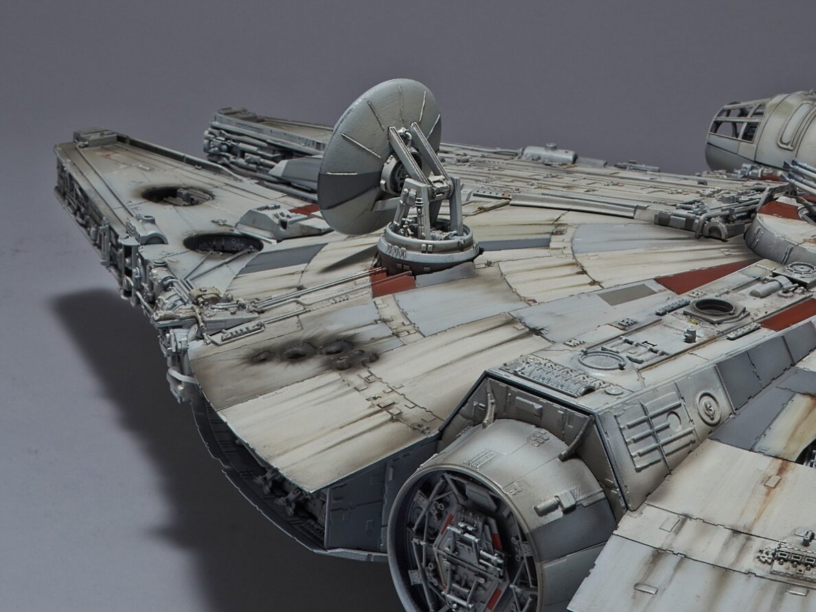 Revell - Millennium Falcon Perfect Grade (Bandai), 1/72, 01206 2 Revell - Millennium Falcon Perfect Grade (Bandai), 1/72, 01206 2