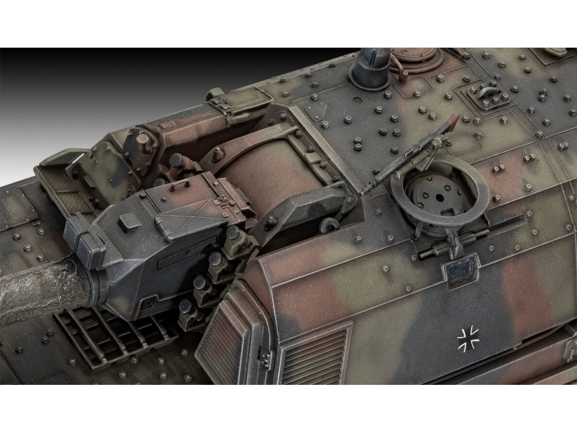 Revell - Panzerhaubitze 2000, 1/35, 03279 2
