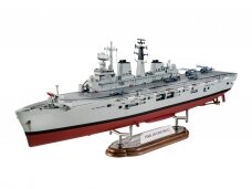 Revell - HMS Invincible (Falklands War), 1/700, 05172