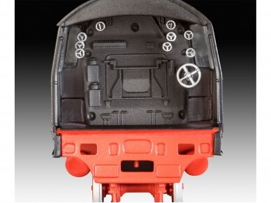 Revell - Express locomotive BR01 with tender 2'2' T32, 1/87, 02172 5