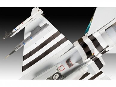 Revell - General Dynamics F-16 Fighting Falcon - 50th anniversary, 1/32, 03802 6 Revell - General Dynamics F-16 Fighting Falcon - 50th anniversary, 1/32, 03802 6
