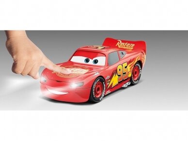 Revell - JUNIOR KIT Lightning McQueen (light&sound), 1/20, 00860 4