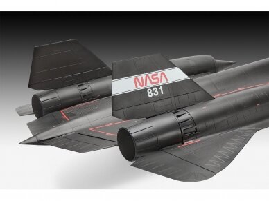 Revell - Lockheed SR-71B Blackbird, 1/48, 03751 5 Revell - Lockheed SR-71B Blackbird, 1/48, 03751 5