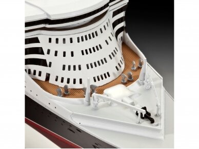 Revell - Queen Mary 2, 1/700, 05231 2