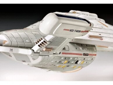 Revell - Star Trek U.S.S. Voyager, 1/670, 04992 4