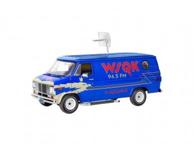 Revell - "Stranger Things" GMC WSQK Squawk Van, 1/25, 07732 4 Revell - "Stranger Things" GMC WSQK Squawk Van, 1/25, 07732 4
