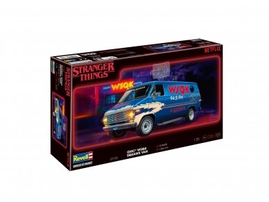 Revell - "Stranger Things" GMC WSQK Squawk Van, 1/25, 07732 1 Revell - "Stranger Things" GMC WSQK Squawk Van, 1/25, 07732 1