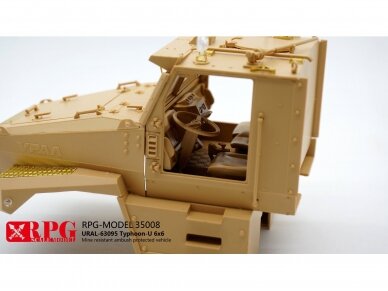 RPG Model - Russian URAL 63095 Typhoon MRAP, 1/35, 35008 31