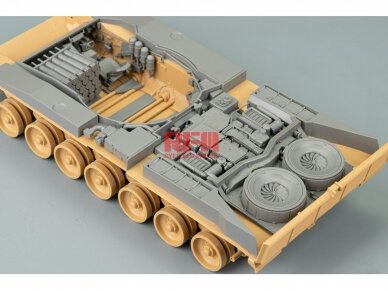 Rye Field Model - Leopard 2A6 with Full Interior, 1/35, RFM-5066 16