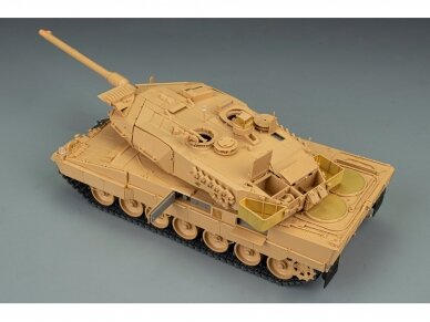 Rye Field Model - Leopard 2A6 with Full Interior, 1/35, RFM-5066 8