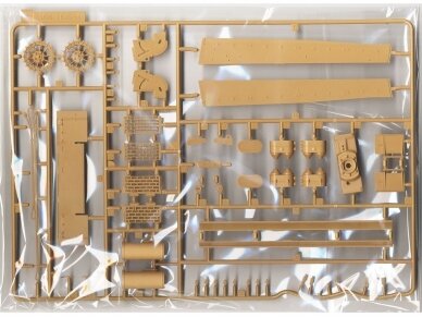 Rye Field Model - Sturmtiger w/Workable Track Links, 1/35, RFM-5035 3