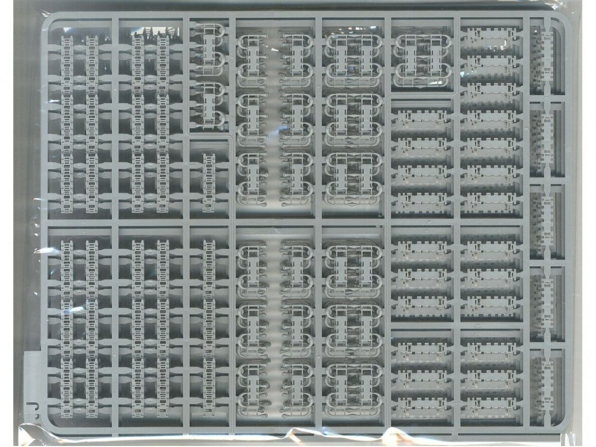 Takom - WWII German Heavy Tank King Tiger Inital production, 1/35, 2096 7 Takom - WWII German Heavy Tank King Tiger Inital production, 1/35, 2096 7